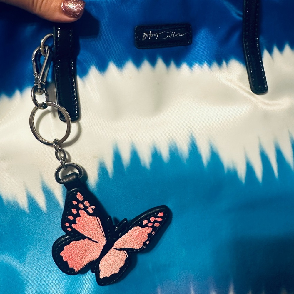 Betsey Johnson Tote - Picture 2 of 5
